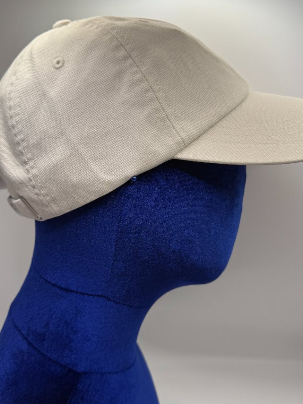 NWT JW ANDERSON x Uniqlo white Cap Hat Creative director Dior - Picture 5 of 7